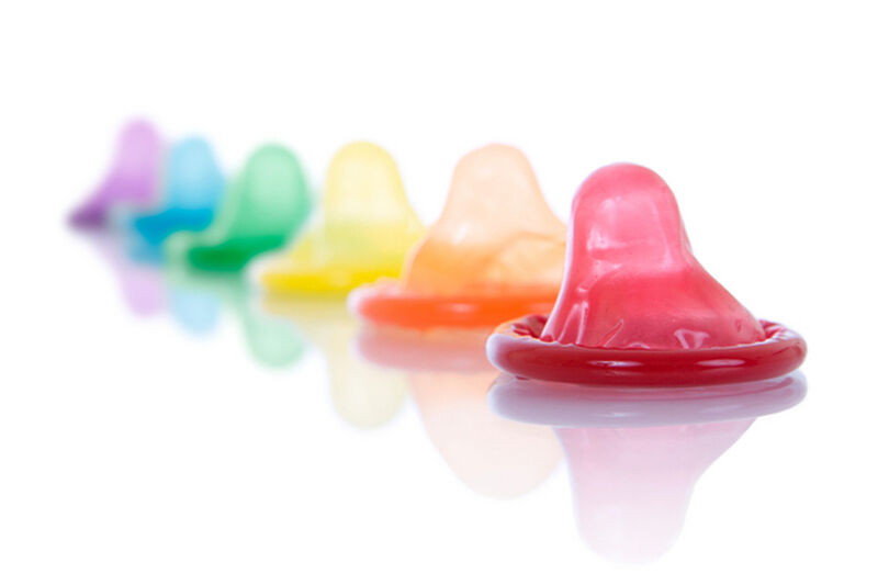 Könssjukdomar, kondomförsäljning och covid-19 har ökat i sommar